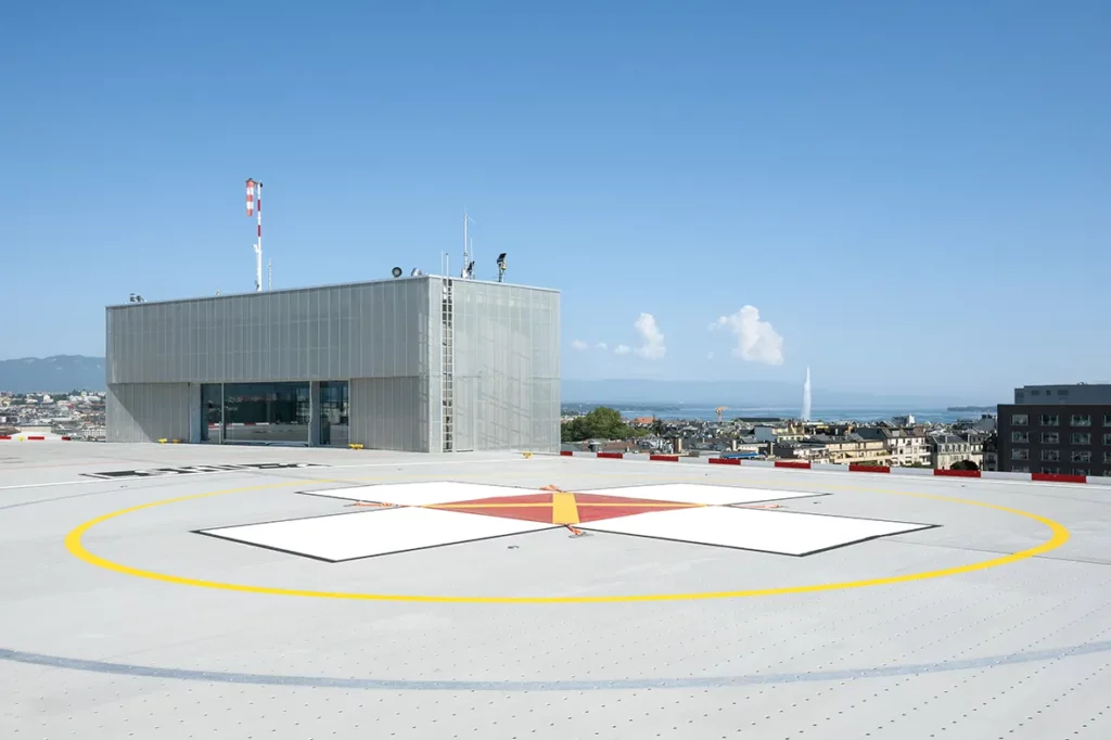THE X CORP HOPITAL