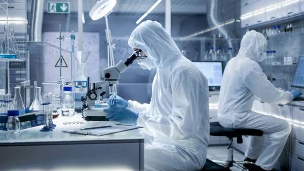 THE X CORP LABORATOIRE